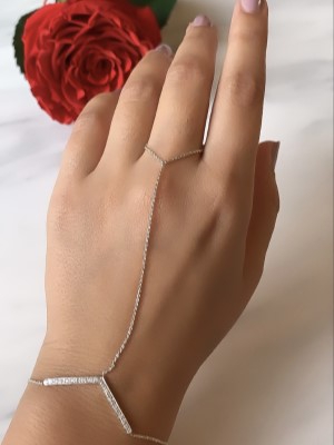 Lorina Jewels V hand chain